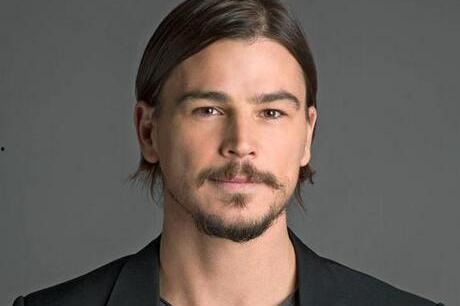 继任蝰蛇,揭秘新一代智能机器人的崛起之路